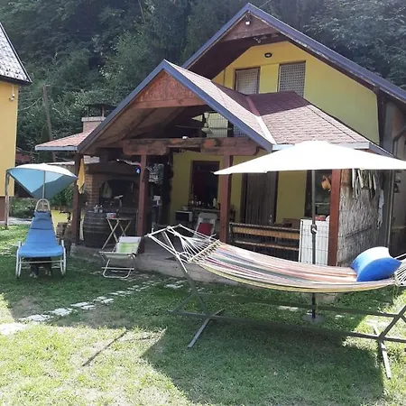 Vikendica Berbat Дом отдыха Овчар Баня