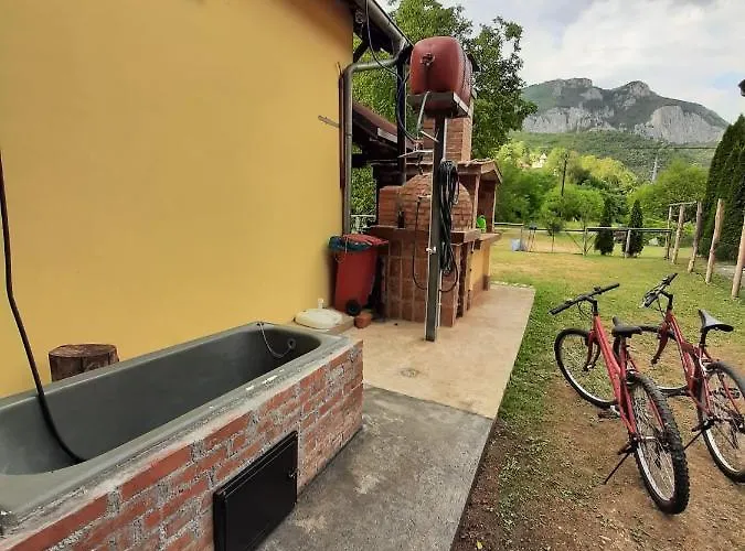 Vikendica Berbat 펜션 *